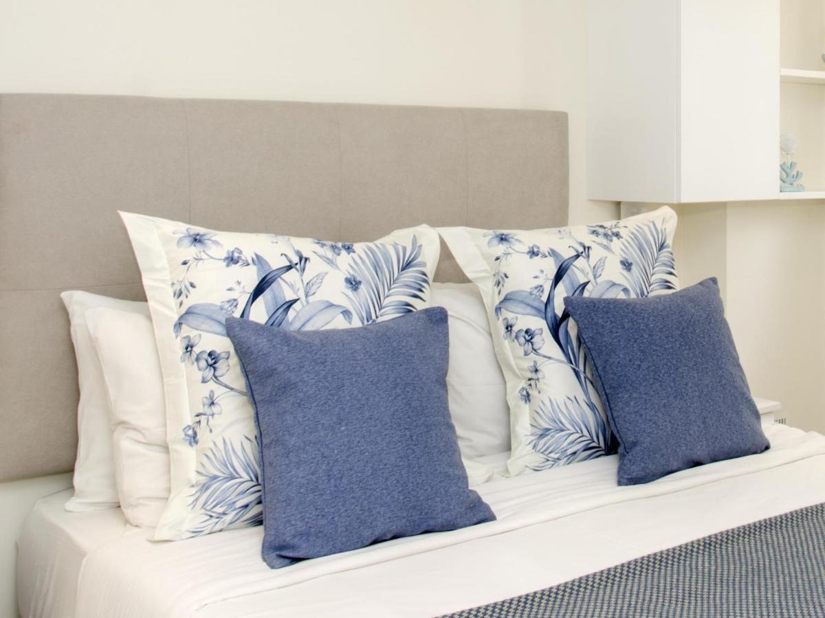 Sitges Spaces Oasis Suites- 4 Bedroom, 4 Ensuite Bathrooms, Terrace, Pool, Sitges Centre Ngoại thất bức ảnh