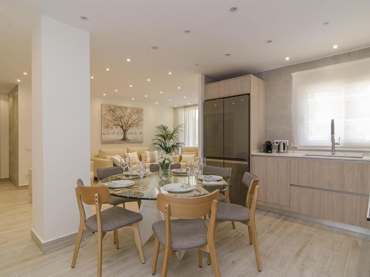 Sitges Spaces Oasis Suites- 4 Bedroom, 4 Ensuite Bathrooms, Terrace, Pool, Sitges Centre Ngoại thất bức ảnh
