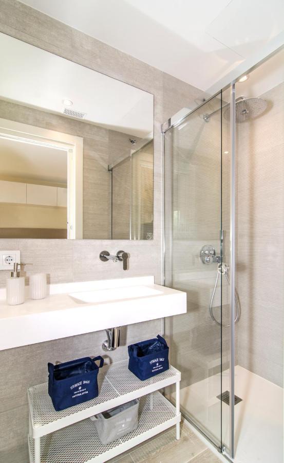 Sitges Spaces Oasis Suites- 4 Bedroom, 4 Ensuite Bathrooms, Terrace, Pool, Sitges Centre Ngoại thất bức ảnh